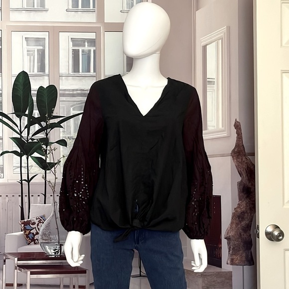 Black Tie Front V Neck Long Sleeves Eyelet Detailing Top. Size M. P63/A2391 - Picture 3 of 5